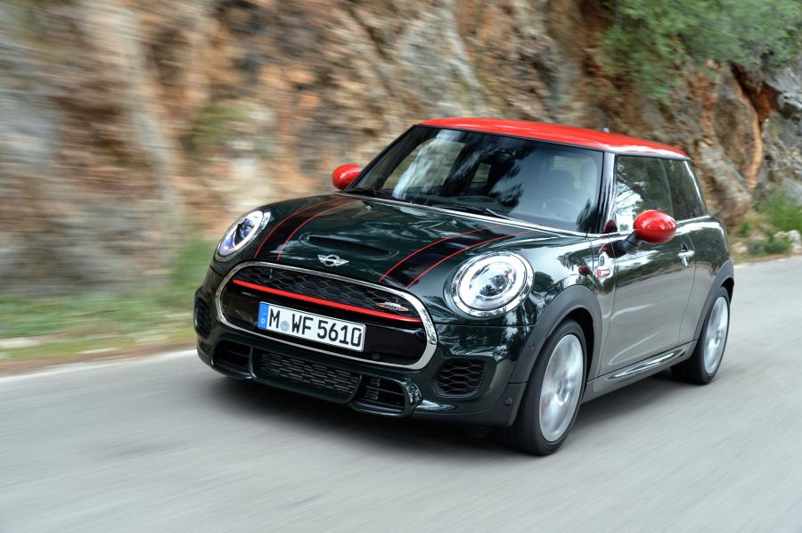  Mini Cooper S JCW 2015 года  (фото 2 из 30)